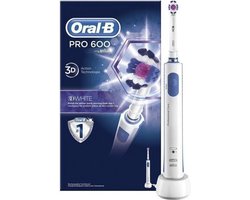 Oral-B White & Clean 600 BOX
