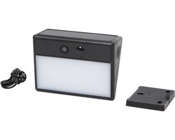 LSC Smart Connect solar camera met licht