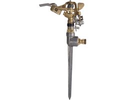 Robuuste stevige Vyr 50 sproeier met metalen grondpen en gardena kraanstuk