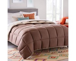 Jaarrond Microvezel Dekbed - Ultrazacht en Omkeerbaar - 220x240 cm - Beige/bruin