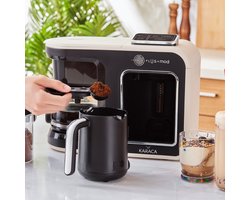 Karaca Hatır Plus 5-in-1 Spraakgestuurde Koffie- en Theemachine voor Turkse Koffie, Filterkoffie en Melkkoffie – Soft Cream