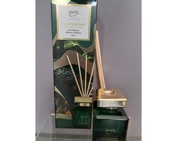 ipuro emerald forrest 100 ml - eucalyptus - dennennaald - lavendel - salie - cederhout - muskus - rode bessen