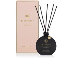 Riverdale - Geurstokjes - Oud & Bergamot - 90 ml - Roze - Subtiele geurverspreiding