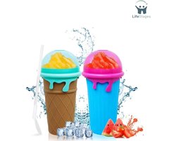 LifeStages - Slush Puppy Maker - Slushy Maker 2 Stuks - 500 ML Blauw & Bruin - Slush Puppy Maker - Slushy Beker - Ijsvormpjes - Incl. Eetlepel En Rietje - Slush Puppy Machine Voor Thuis - Slush Maker Beker