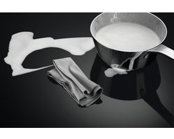 AEG Inductiekookplaat - Model IKB64443XB - Zwart - Inbouwmodel - Tiptoets-schuifbediening