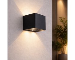 Felence - Oplaadbare Wandlamp - Bewegings sensor - Modern Design - Warm Wit Licht - Draadloos - Voor Binnen en Buiten - USB-C Oplaadbaar - Trap - Hal - Zwart