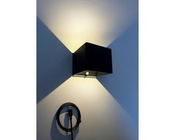Felence - Oplaadbare Wandlamp - Bewegings sensor - Modern Design - Warm Wit Licht - Draadloos - Voor Binnen en Buiten - USB-C Oplaadbaar - Zwart