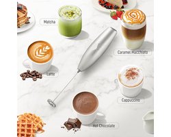 Famanu - Melkopschuimer voor Koffie met Titanium Motor – Handheld Opschuimer Elektrische Klopper, Melkopschuimer, Mini Mixer & Koffie Blender Opschuimer voor Frappe, Latte, Matcha – Zilver