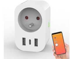 Slim WLAN-stopcontact met USB en Type C | Energieverbruik meten, App- en Spraakbesturing