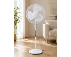 Staande Ventilator 40 cm – 50W – 3 Snelheden – 3 bladenIn Hoogte Verstelbaar * iameter: 40 cm * Vermogen: 50 Watt * Hoogte: verstelbaar tot 125 cm * Snelheden: 3 standen * Oscillatiefunctie: Ja