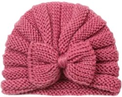 babymuts met strik - babymuts fuchsia - babymuts winter - babymuts gebreid - kraamcadeau - baby hoofdaccessoires - baby wintermuts - baby - strik - Fiepp