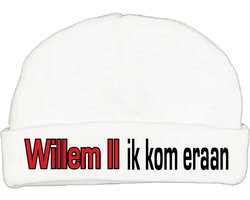 Babymutsje met de tekst: Willem II ik kom eraan !