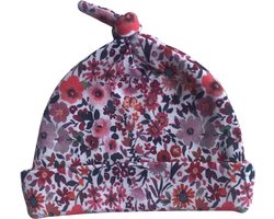 Huisje 4 baby muts newborn kleding rood roze bloemetjes kraamcadeau baby girl