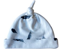 Huisje 4 Baby Muts – off white veertjes – Unisex Newborn Mutsje | Perfect Kraamcadeau voor Jongen & Meisje | Zacht, Ademend & Comfortabel