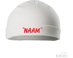 Soft Touch Mutsje Rolmutsje Bedrukt "Met Eigen Naam"Lettertype BONOCO Wit/rood Maat New Born Maat 56