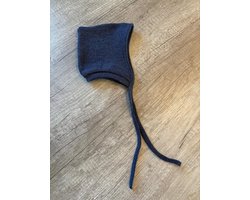 Strikmutsje merinowol - Maat 62/68 - 100% merinowol - heerlijk zacht - kriebelt niet - temperatuur regulerend - donkerblauw - jeansblauw