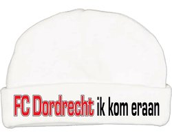 Babymutsje met de tekst: FC Dordrecht ik kom eraan !