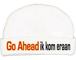 Babymutsje met de tekst: Go-Ahead ik kom eraan !