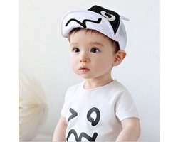 2st - Baby petje of dreumes petje | wit/zwart| 40-47CM | 4-16M - babykleding - dagaanbieding - aanbiedingen