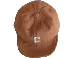 Baseball Cap met 'C' - Koffie - Maat: 44/48 (3-24 maanden) - Verstelbaar - Klittenband - Pet - Zomer - Baby Petje Roest