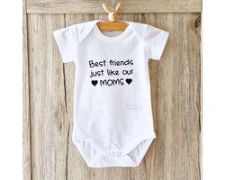 Baby rompertje tekst best friends just like our moms beste vriendin zwangerschap aankondigingen bekendmaken korte mouw 50-56 wit Geboorte Cadeau / Kraamcadeau jongen meisje unisex
