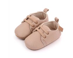 Babyschoentjes 6-12 maanden - baby schoenen maat 19/20 - 12 cm - Valt Klein - Antislip rubber zool - meisjes jongens schoentjes - Effen Beige - Veterschoenen