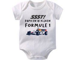 Hospitrix Baby Rompertje met Tekst "SSST! Papa En Ik Kijken Formule 1" R7 - Maat L - 6-12 maanden - 74/80 - Korte Mouw - Cadeau - Zwangerschap - Aankondiging - Romper