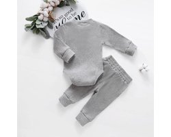 Newborn Kleding - Baby Kleding Meisje - Baby Kleding Jongens - Babykleertjes Set 2/delig 0-3 Maanden -Grijs