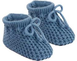 Gebreide Babyslofje Staalblauw met vetertje