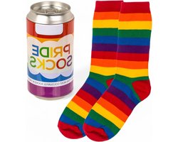 Allecta - Regenboog Sokken voor Dames en Heren - Zachte en Comfortabele Sokken met Kleurrijk Design - Eenheidsmaat - Inclusief Originele Metalen Doos - Pride Accessoires - Regenboog Strepen - One Size