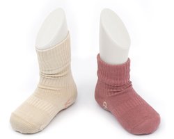 KipKep Babysokjes rood / zand: bio Blijf-Sokjes - Maat 12-18 mnd - Dusty Clay - 2 paar