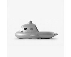 Silver Shark Slides - Haaien Slippers - Badslippers Unisex - Maat 37/38 - Metallic Zilver Trend 2026