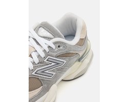 New Balance U9060 UNISEX Sneakers laag grijs