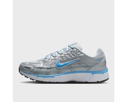 Sneakers Nike P-6000 "Silber" - Maat 38
