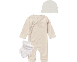 Noppies SET(3delig) Boxpak Nevis, Mutsje Nevel Oatmeal, met sokjes - Maat 50