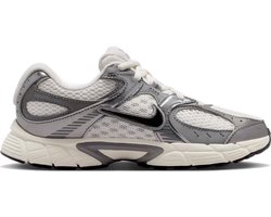 Nike V5 Kinder Sneakers Hq6411-003 - Kleur Zwart - Maat 40