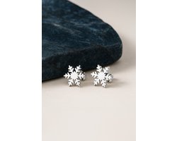 Lundholm Oorknopjes Meisjes Sneeuwvlok - Premium Stainless Steel Zilverkleurig - Cadeautje Meisje- Luxe Geschenkverpakking