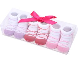 Baby Giftset Newborn Sokken 3 paar - 0 tot1 jaar - Kraamcadeau - Biologisch Katoen - Gift Box - Perfect Kraam Cadeau - Zacht Organisch Katoen - Gladde Naden - Leuke Prints