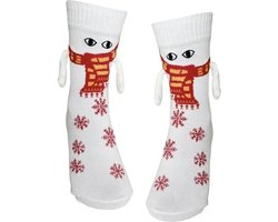 Schattige sokken met magnetische handjes - Wit met ogen, sjaal en sneeuwvlokken - Sokken Dames/Heren/Kinderen maat 35-43