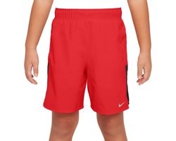 Nike dri-fit challenger shorts in de kleur rood.